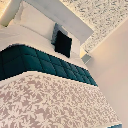 Florio Apartment *